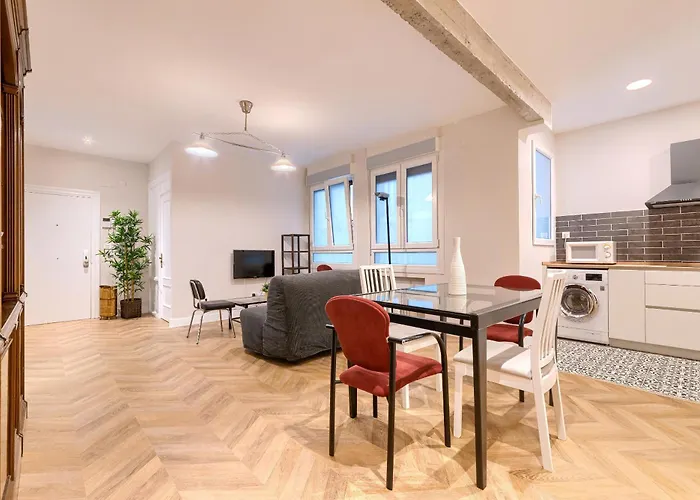 Euskalduna, Vivienda Turistica Moderna Y Renovado Lejlighed