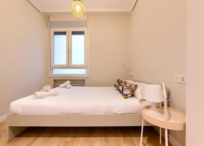 Euskalduna, Vivienda Turistica Moderna Y Renovado Apartmán Bilbao